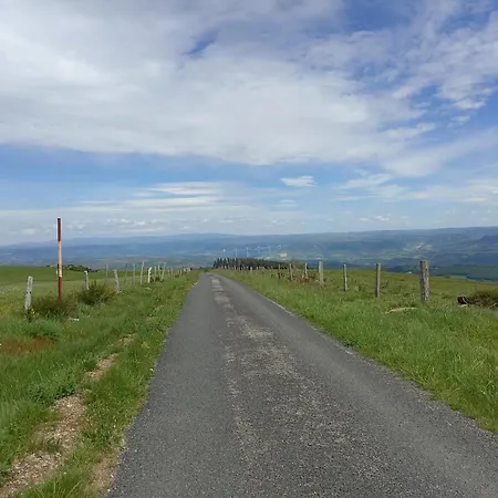 Maison De Caractere Au Coeur Des Grands Causses