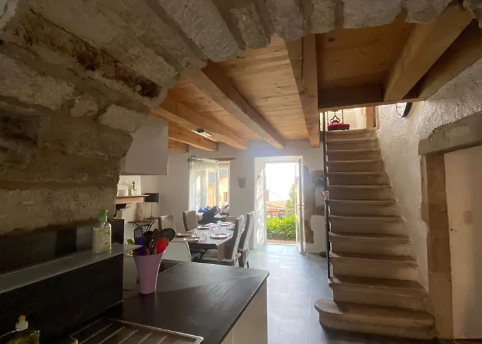 Maison De Caractere Au Coeur Des Grands Causses Tatil Evi